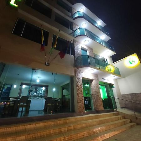 Apartahotel Vincent Suites Pasto Exterior foto